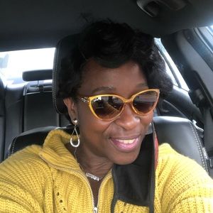 Meet your Posher, Sheri